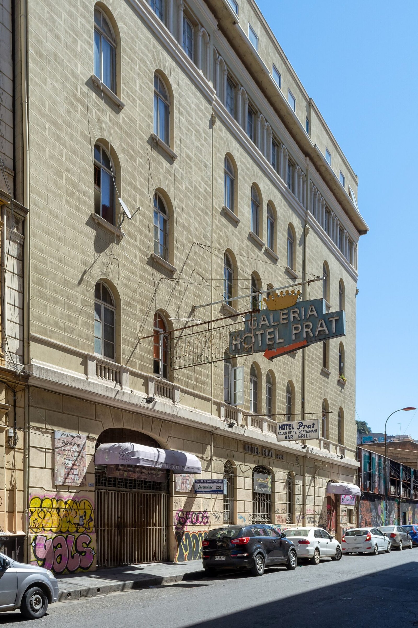 Fachada de Hotel Prat