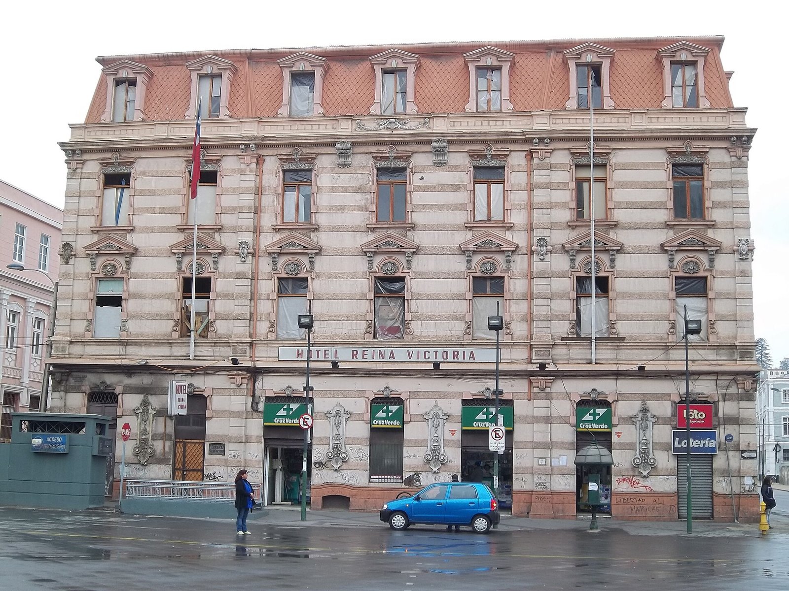 Fachada de Hotel Reina Victoria